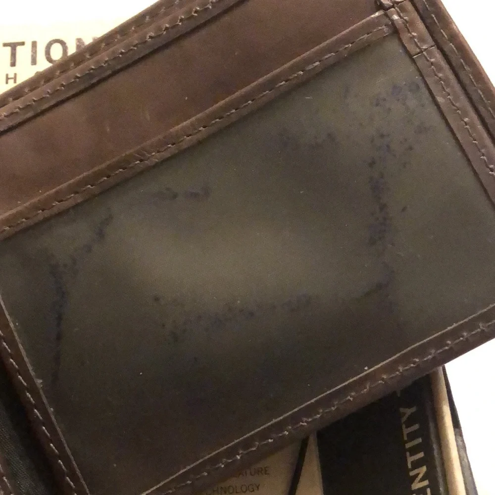 Kenneth Cole Reaction Brown Wallet